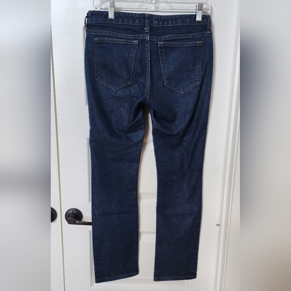Like New Women's Banana Republic straight jeans. Size 6 petite - Picture 3 of 3